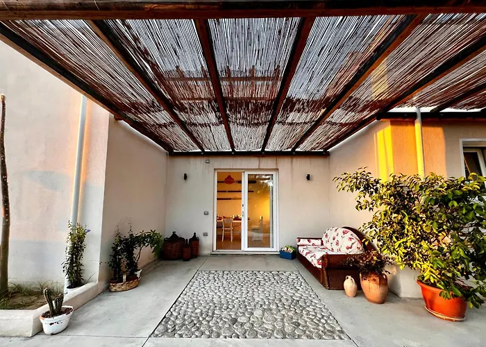 Casa Cunaci Bed And Breakfast