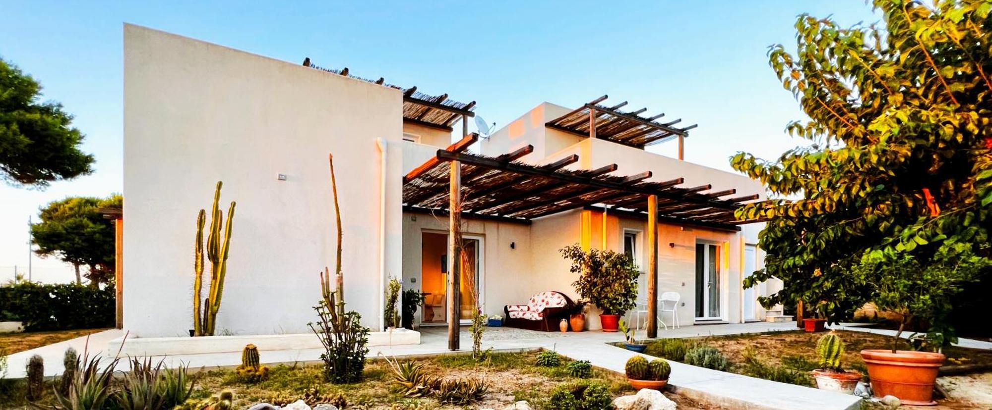 Casa Cunaci Bed & Breakfast *